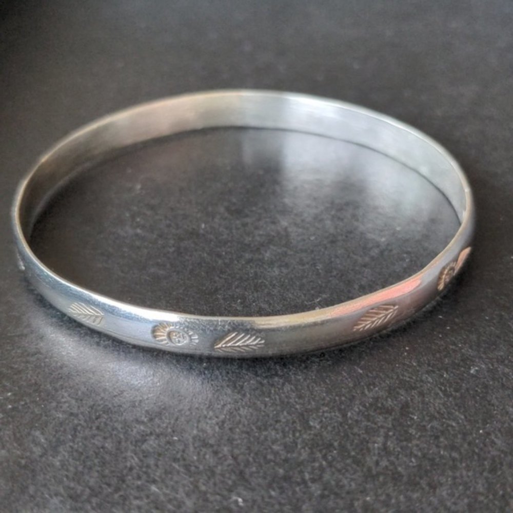 VINTAGE 925 solid sterling silver handmade Southwestern bangle bracelet